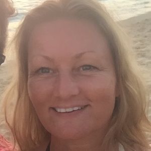 Meet your Posher, Anique